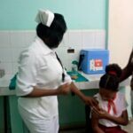 Caimanera también vacuna a sus niñas contra el Virus del Papiloma Humano