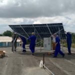 Radio Bahía se beneficia con paneles fotovoltaicos