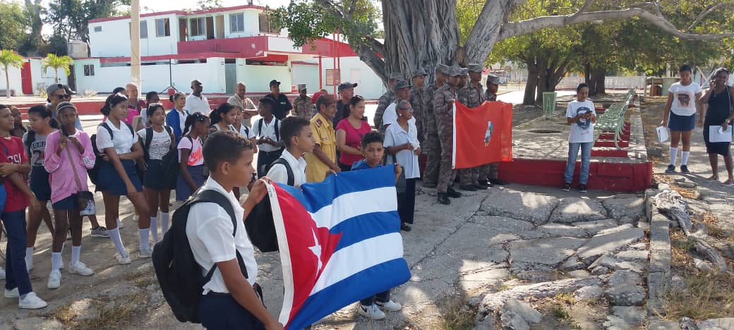 Rememoran Visita de Fidel al Puerto en el 51 Aniversario