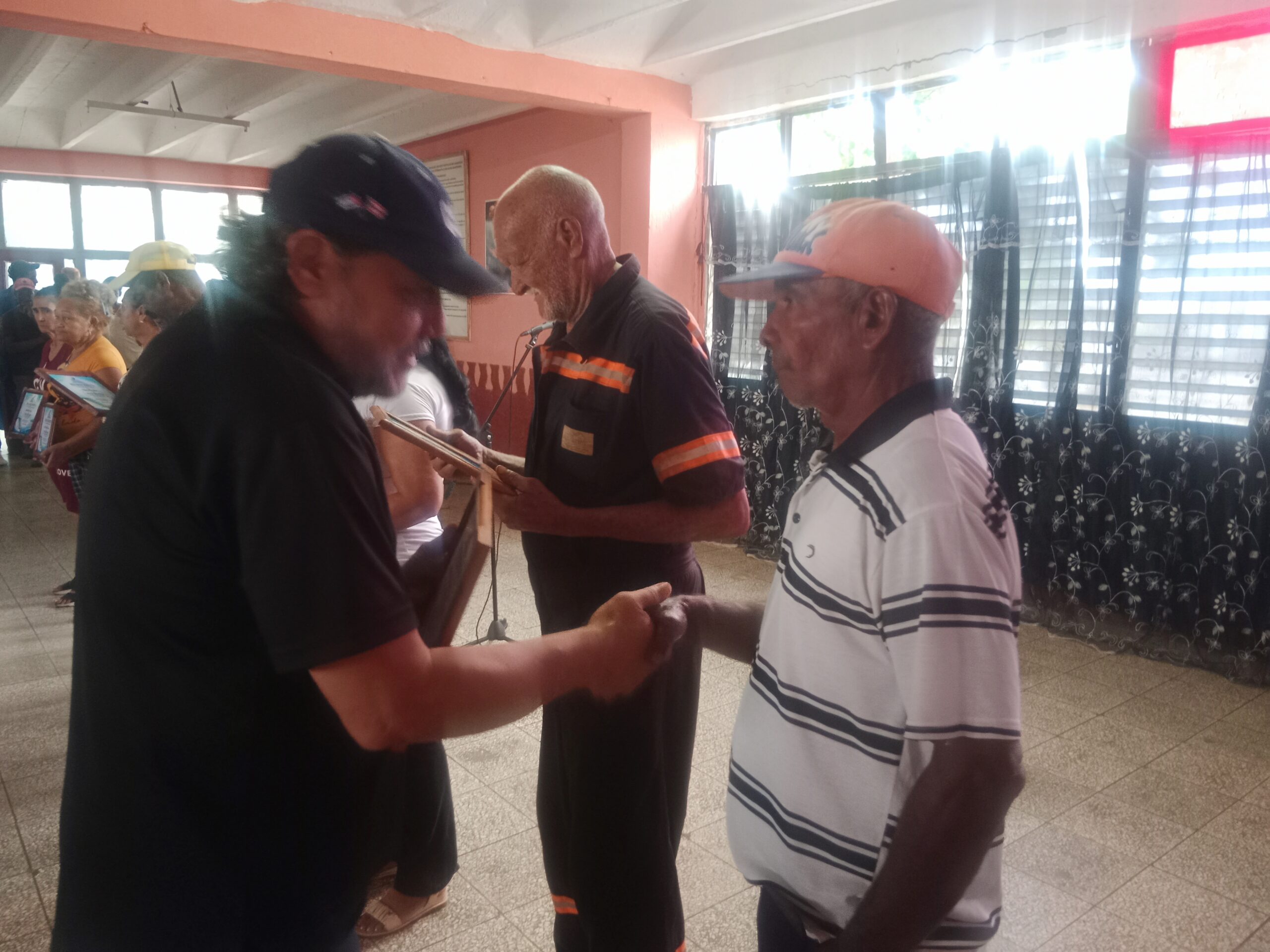 Reconocen la labor de los trabajadores geólogo-mineros en Caimanera